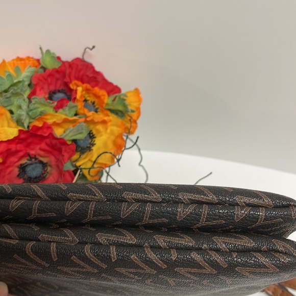 Jones new york women’s brown bag - Picture 14 of 16